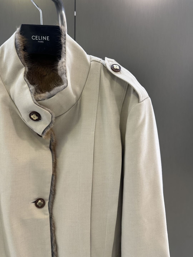 Ce1i*e outwears